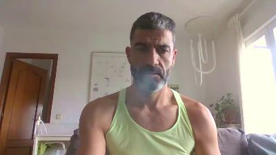 hotreds webcam cam4 model stream image