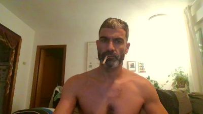 hotreds webcam model stream image