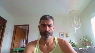 hotreds webcam model stream image