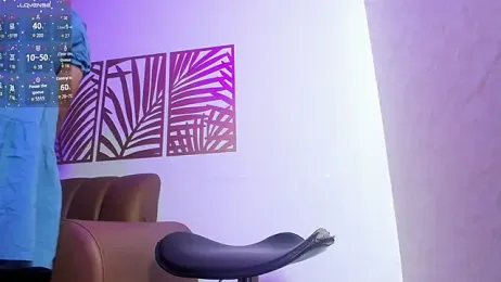 ReginaMills webcam model stream image