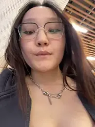 KissMeEva webcam model stream image
