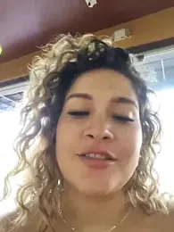 Sara_smiiith211 webcam model stream image
