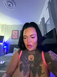 _MelinaCurves_ webcam model stream image