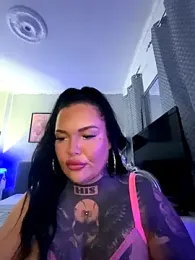_MelinaCurves_ webcam model stream image