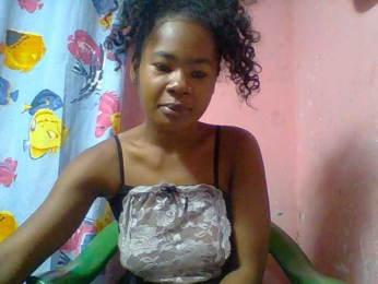 nomenen webcam bongacams model stream image