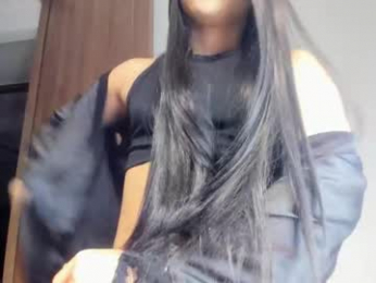 loovelymiia_ webcam model stream image