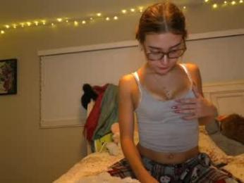 chloemae7 webcam model stream image