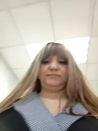 Office_Albertina webcam model stream image