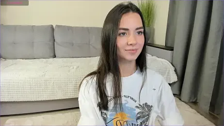 NicoleLuv webcam model stream image