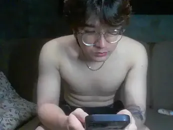 KayNguyenn webcam model stream image