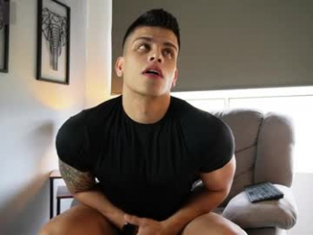 tyler_muscle webcam model stream image