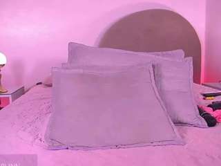 karla-011 webcam model stream image