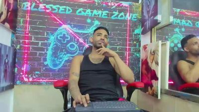 dominic_max1 webcam model stream image