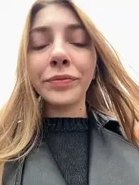 Sunny___Bunny webcam model stream image