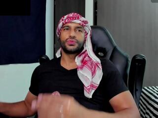 Ralf E webcam model stream image