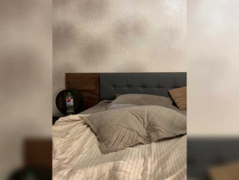 Lindseya webcam model stream image