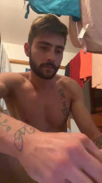 Hugobg34 webcam model stream image