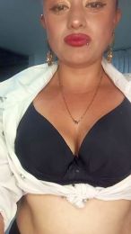 SoffyLovee webcam model stream image
