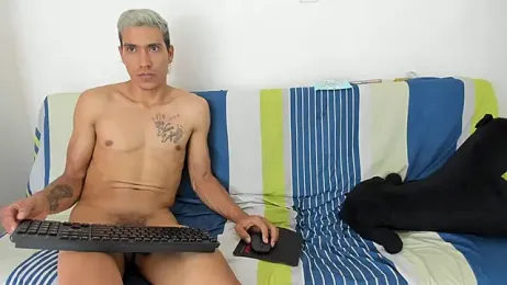 QuinnAndpuma1 webcam model stream image