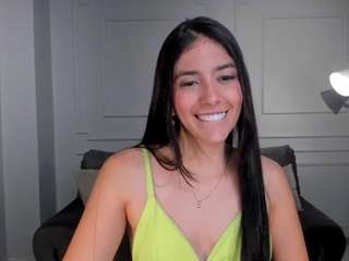 alicecrawford webcam model stream image