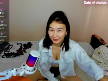 ElliMilka webcam bongacams model stream image