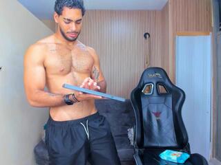 Alessio Moretti webcam model stream image