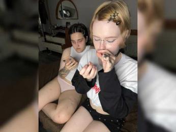 AliceAndMia webcam bongacams model stream image