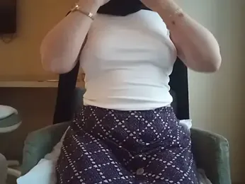 gizzz34 webcam stripchat model stream image