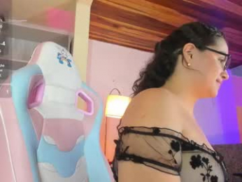 tayler_kim webcam model stream image
