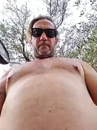 Dickmassive1 webcam model stream image
