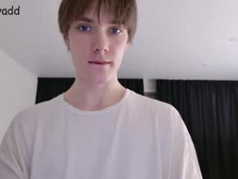 callmenineoneseven webcam model stream image