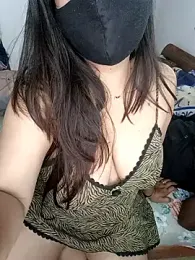 neha_rohan12 webcam model stream image