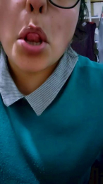 ari_5 webcam cam4 model stream image