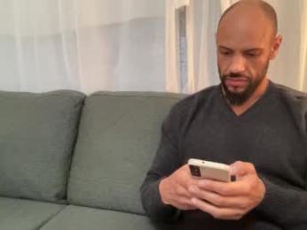 globalmovement webcam model stream image