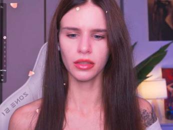 EmiMoon webcam bongacams model stream image