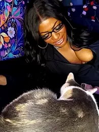 AmazonianMistress webcam model stream image