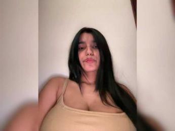 Julinaa9 webcam model stream image