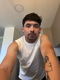 TroyeSavage webcam model stream image