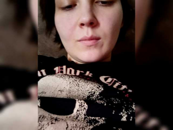 FoxyLoVe01 webcam bongacams model stream image