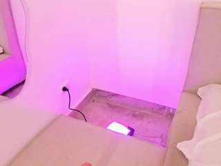 kamikaze4 webcam model stream image