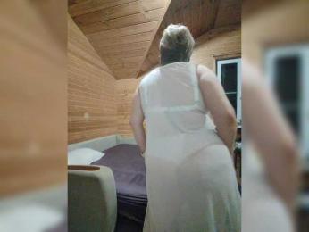 MilenaVelvet webcam bongacams model stream image