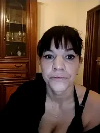 SarettaB90 webcam model stream image