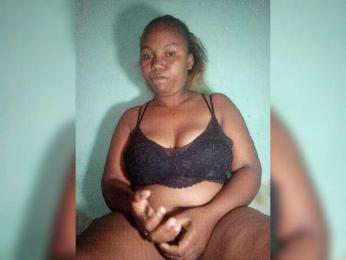 Joenah03 webcam model stream image