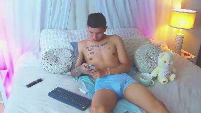 Skook_Gray webcam model stream image