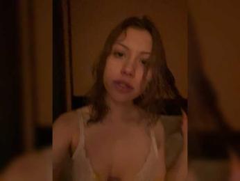 Suenya webcam model stream image