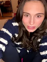 SophiiaStarr webcam model stream image