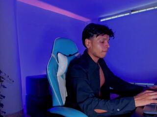 Alejandro Montenegro webcam model stream image