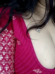 Aarna111 webcam model stream image