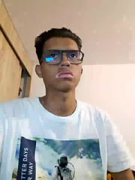 xrobXstax webcam model stream image