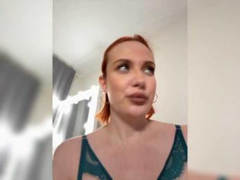 mistress-victoria-feets webcam model stream image